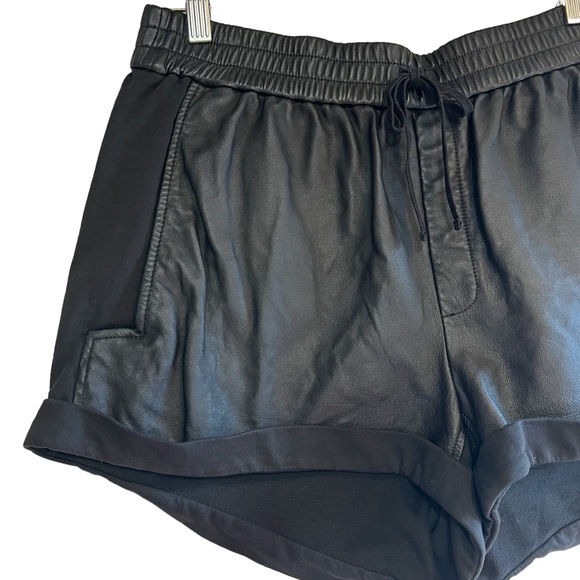 Helmut Lang leather panel cuffed shorts size L excellent condition - Picture 3 of 9